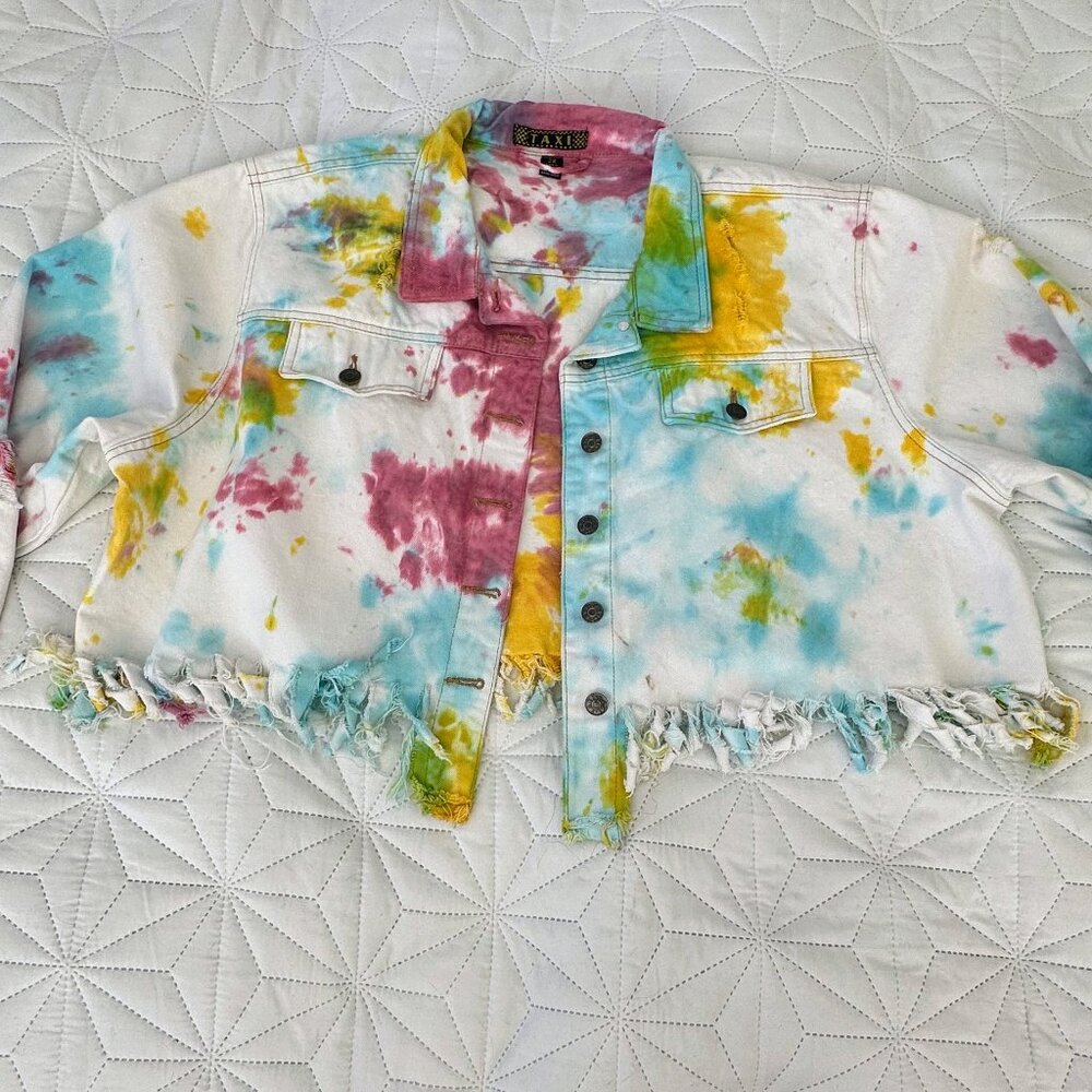 Tie-Dye Cropped Denim Jacket – Frayed Hem Size 2X